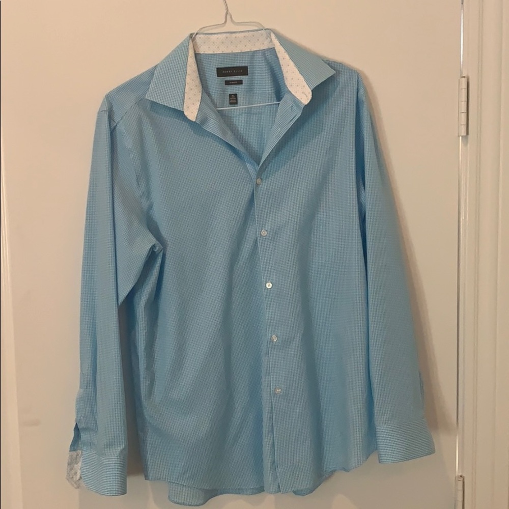Men’s Perry Ellis button down dress shirt.